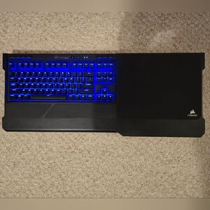 Wireless K63 Corsair Keyboard With Lapboard